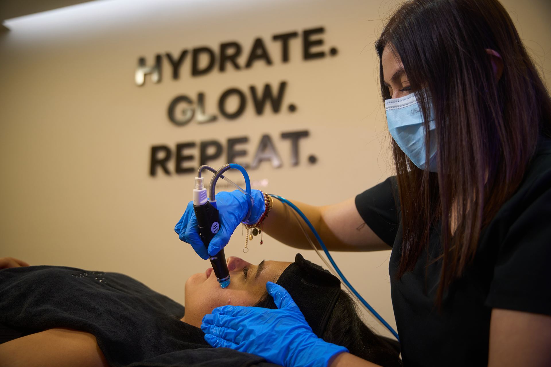 Sesión de Hydrafacial en Juvenalia Brío